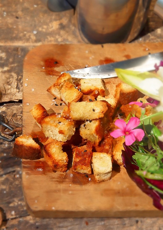 salata-ceasar-me-kapnisti-pestrofa-42-528x744.jpg